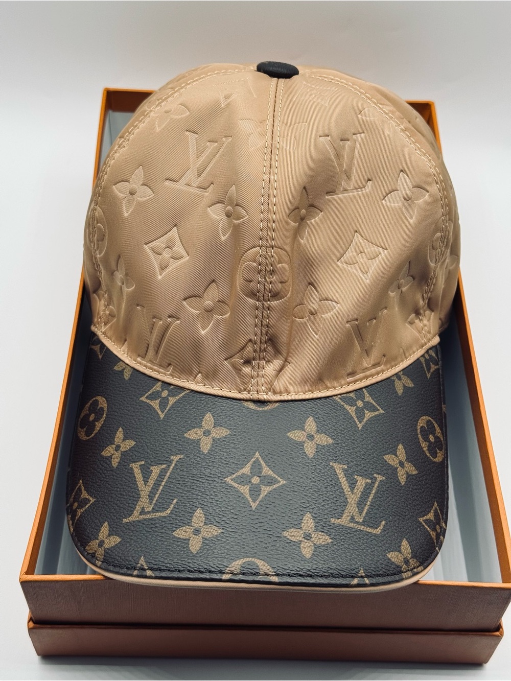 LV Hat - Picture 2 of 10